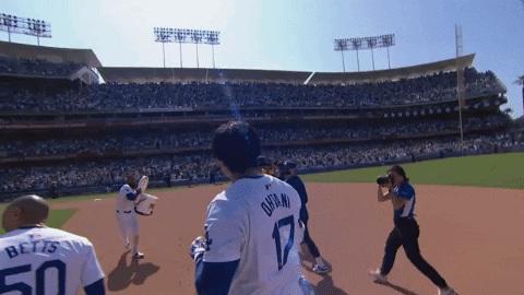 48b1b955f625b2e93acfdc2d892e6f15.gif