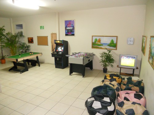 CALL CENTER GAME ROOM